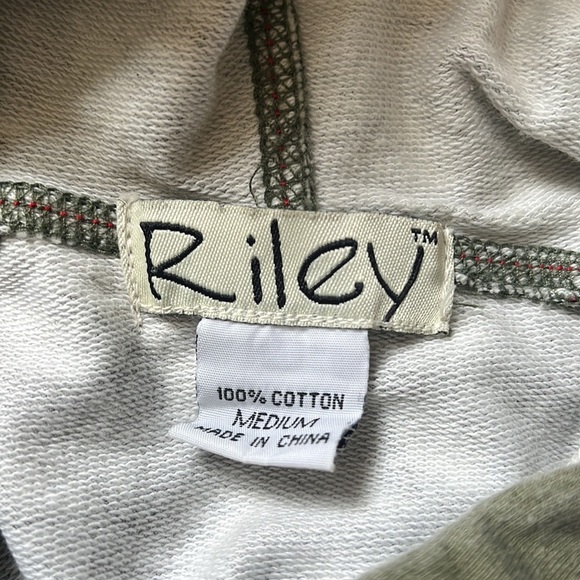 Y2K Vintage Riley Camo Cargo Pocket Hoodie Sweatshirt from Kitson - Picture 4 of 4